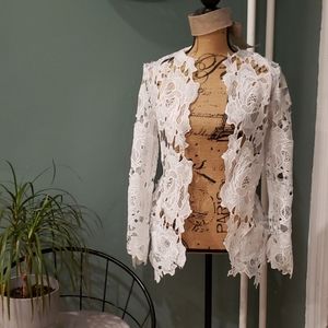 Sz medium/larg lace jacket.